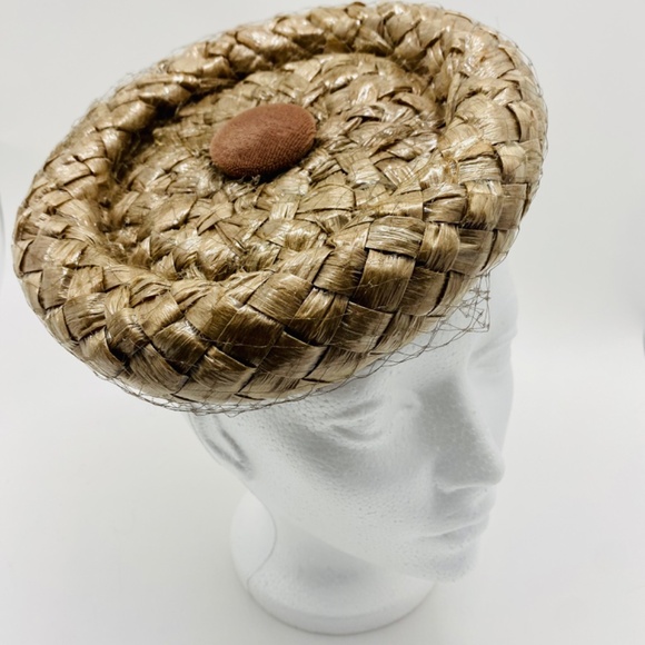 Vintage 1950s Woven Straw Hat with Net - Picture 3 of 7